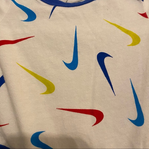 Nike Onesie Size Newborn - Picture 3 of 5